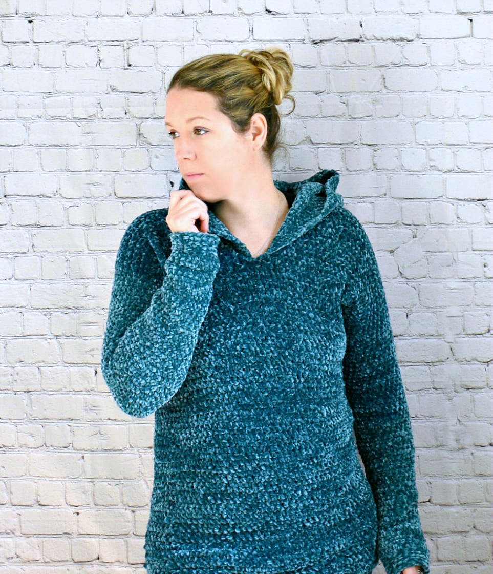 velvet crochet hooded pullover